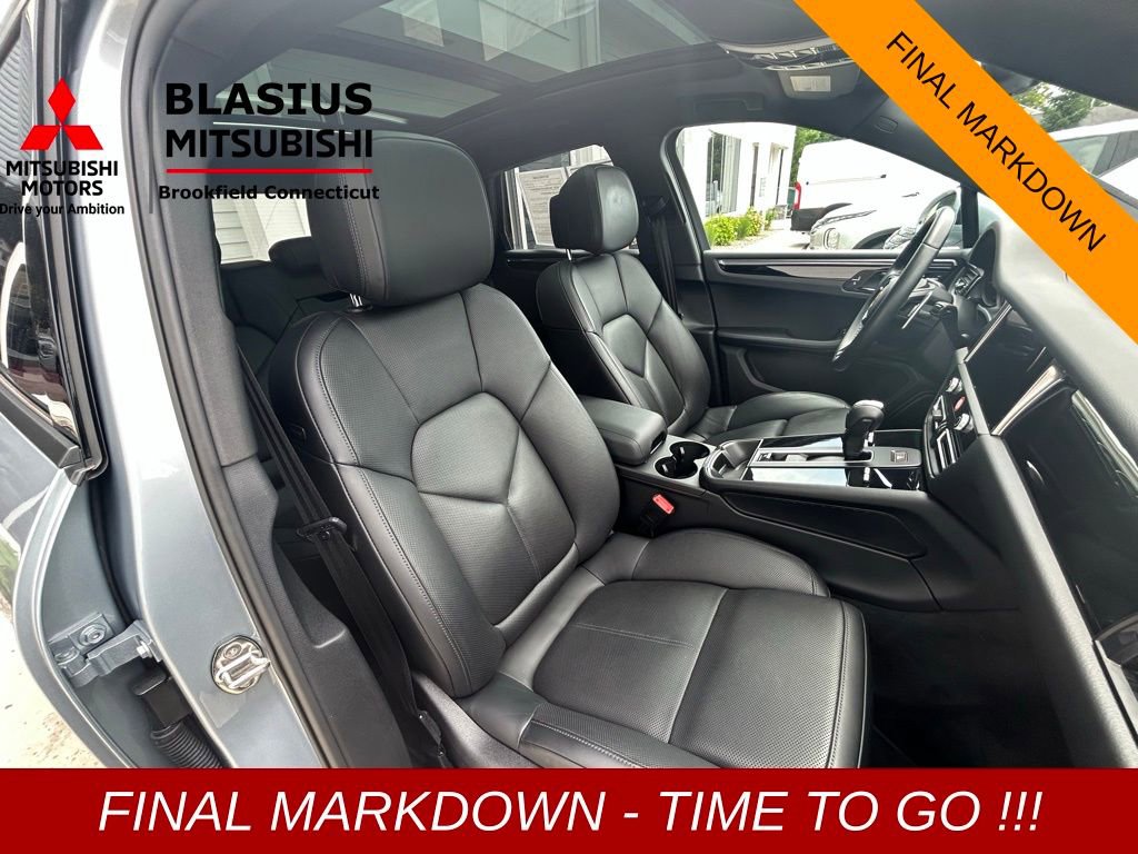 Used 2022 Porsche Macan image 54