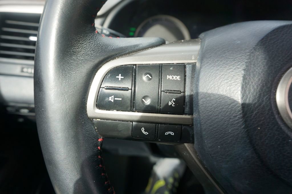 Used 2019 Lexus RX 450hL Premium w/ Premium Package image 8