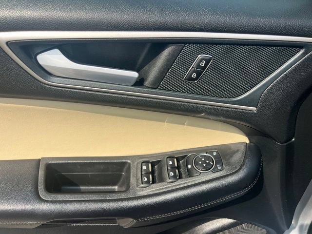 Used 2024 Ford Edge SEL AWD/4WD image 6