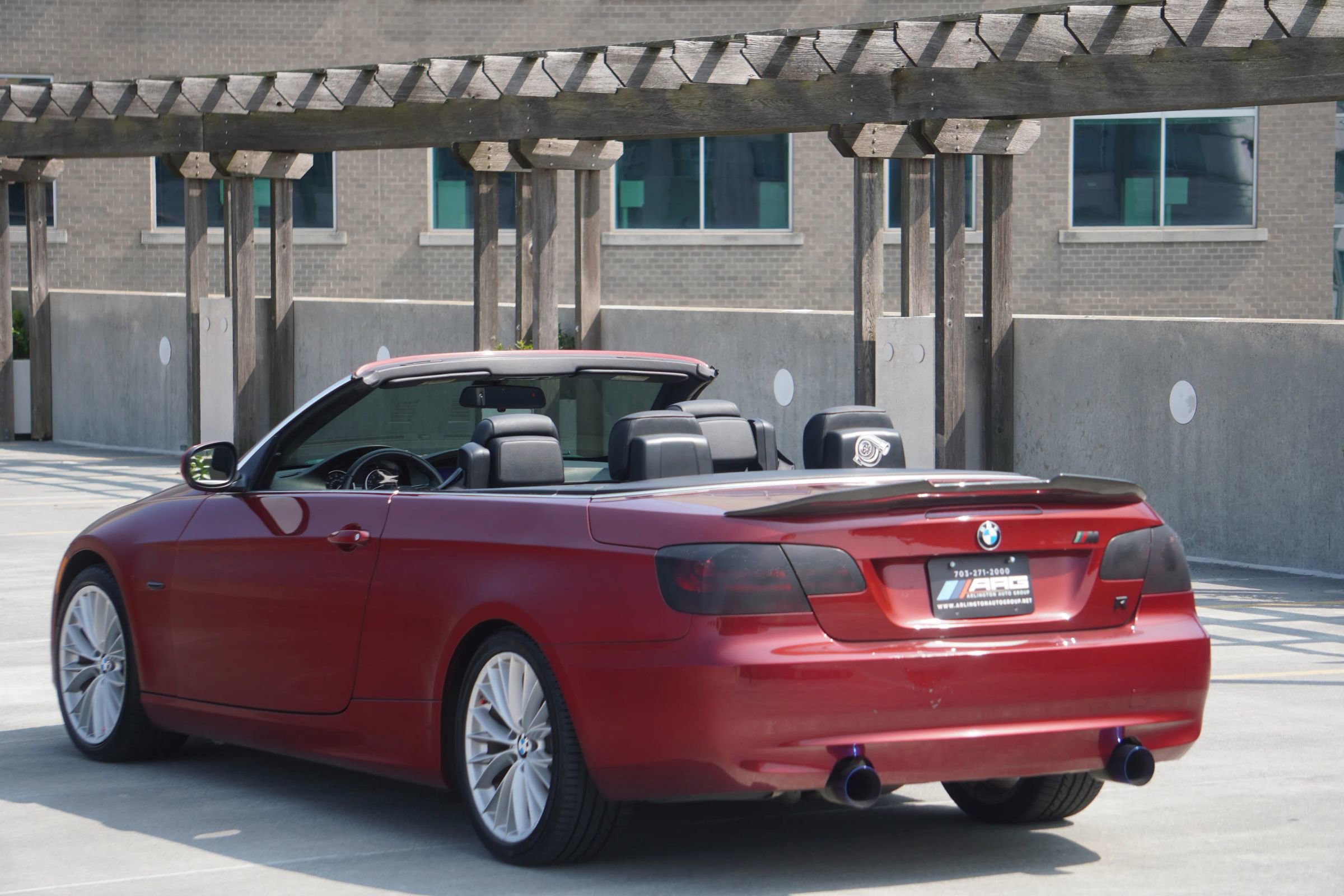 Used 2011 BMW 335i Convertible image 8