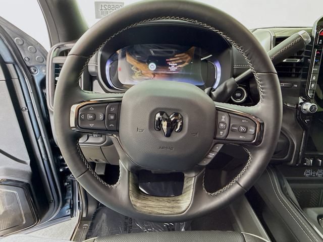 Used 2026 RAM 2500 Limited AWD/4WD image 11