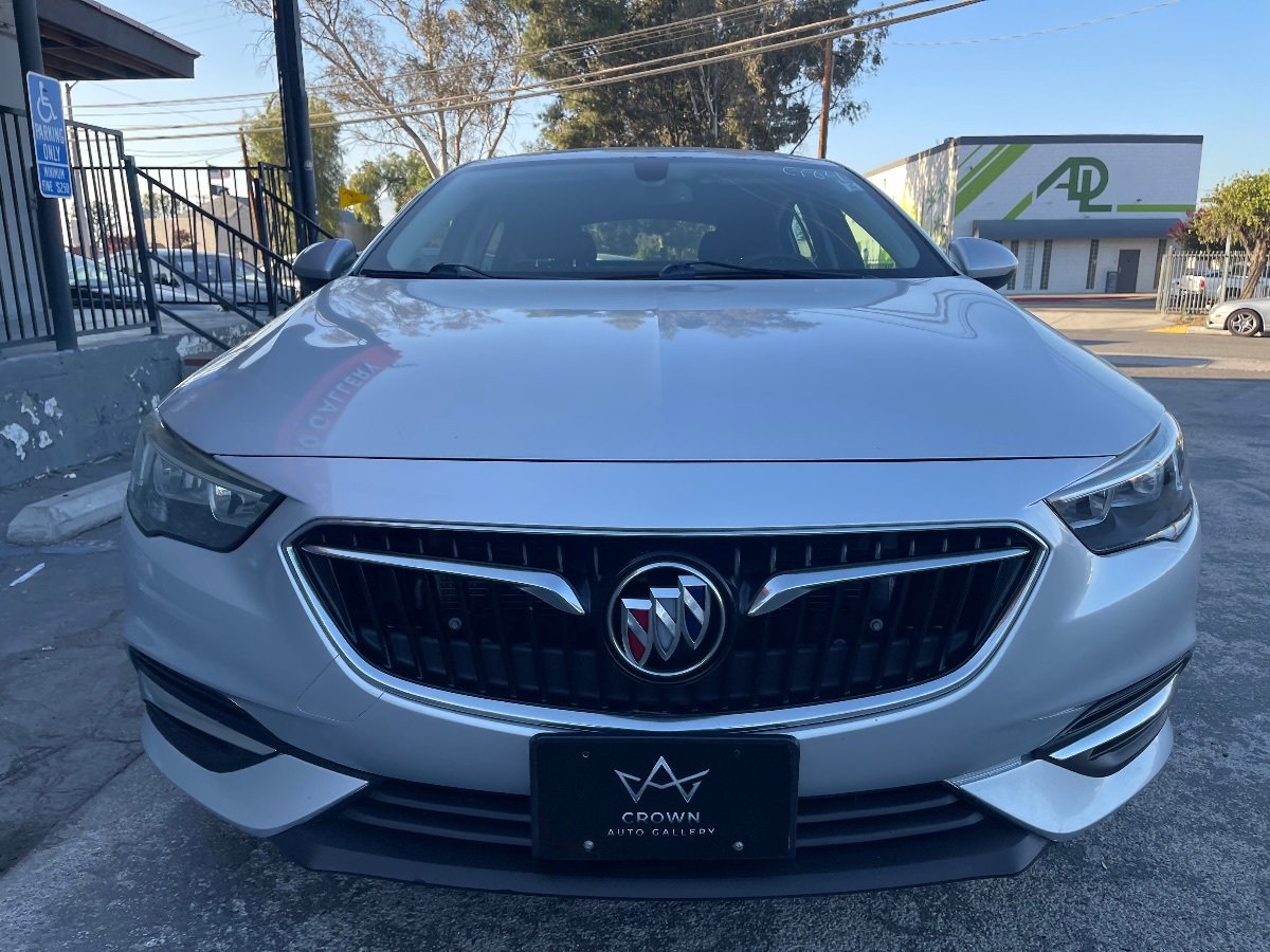Used 2018 Buick Regal Preferred FWD image 2