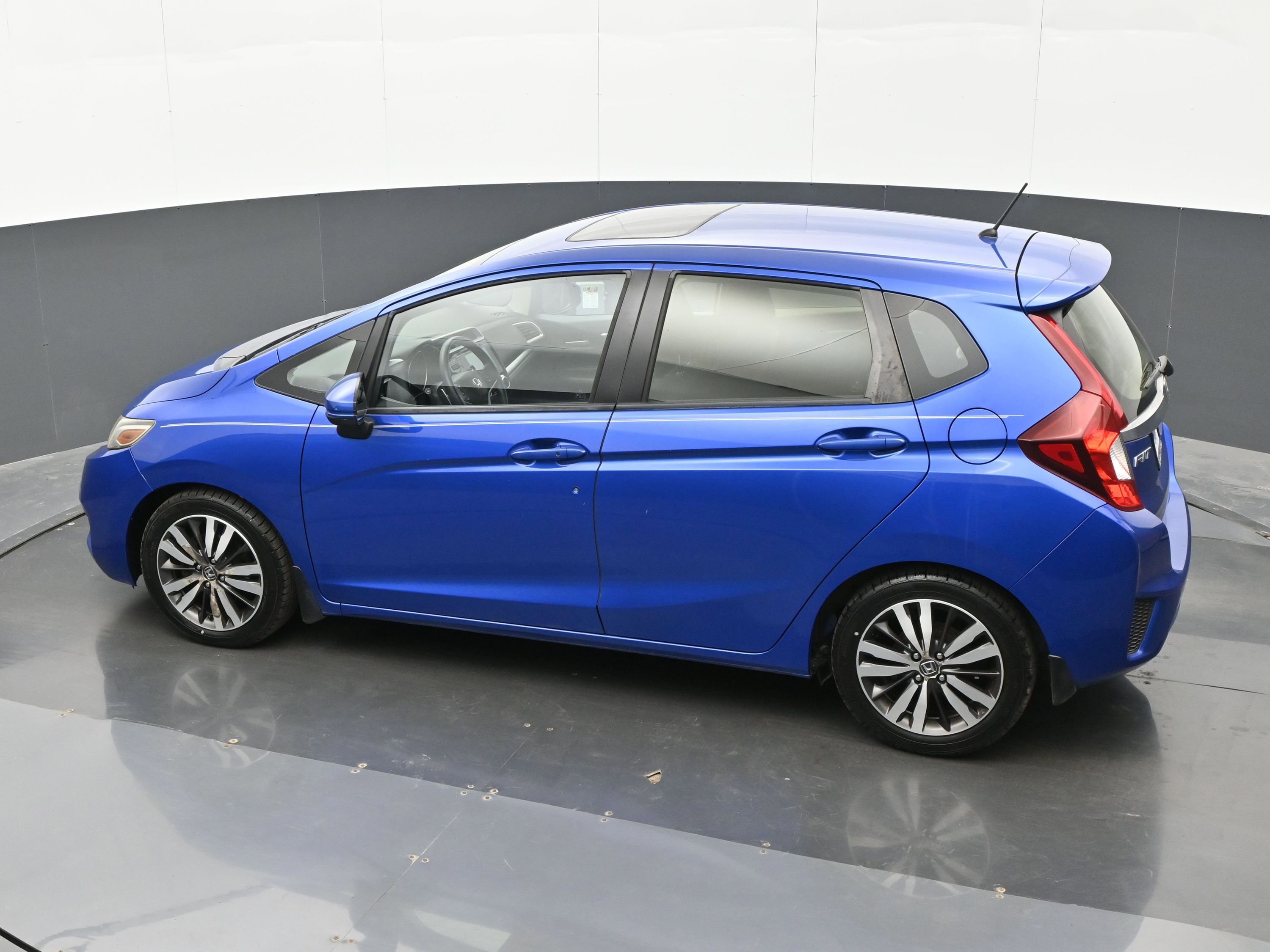 Used 2016 Honda Fit EX image 35