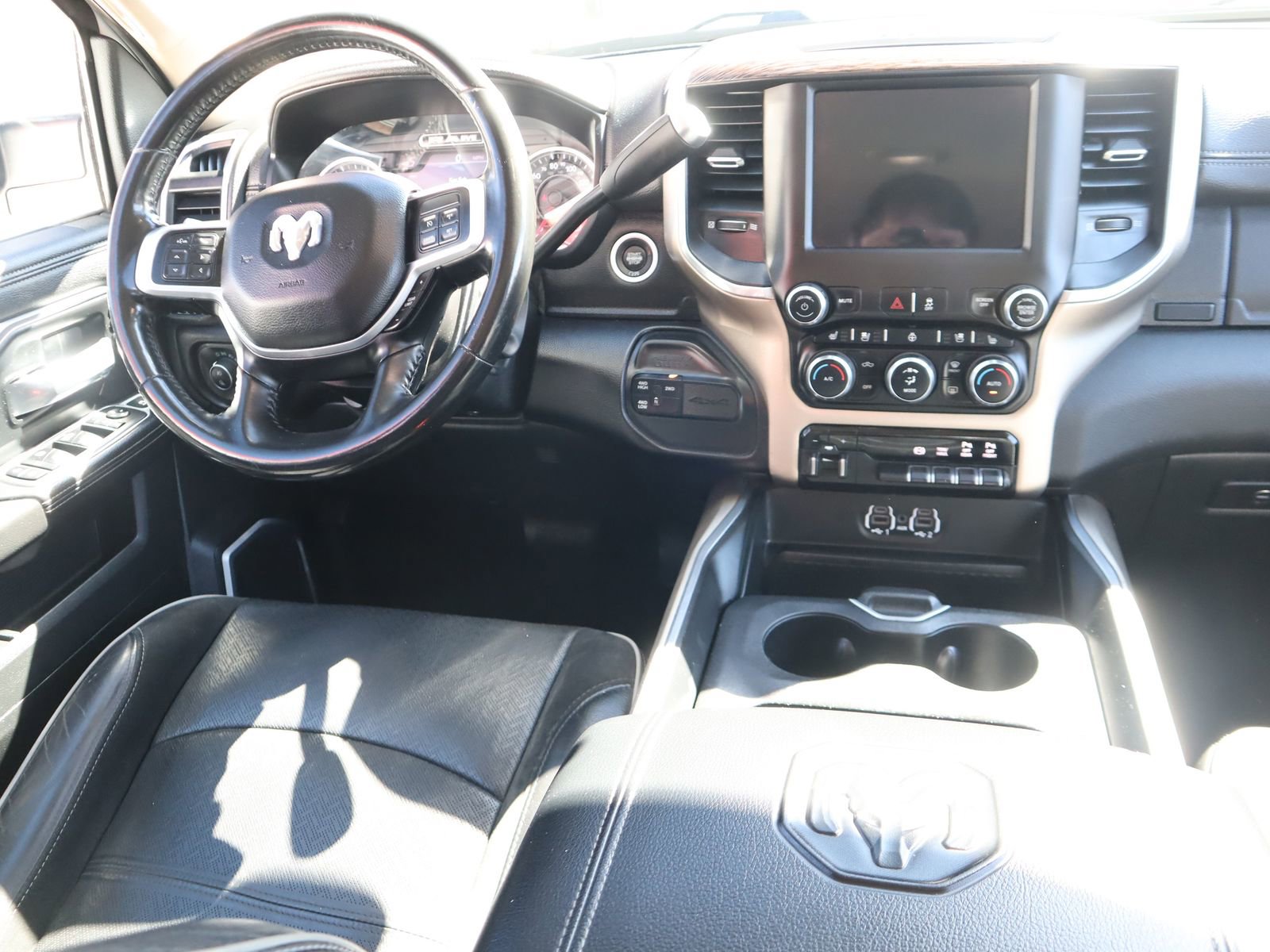 Used 2021 RAM 3500 Laramie image 34