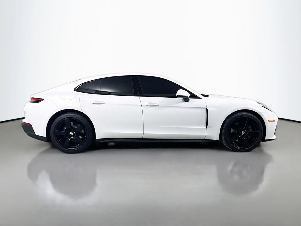 Used 2024 Porsche Panamera RWD image 4
