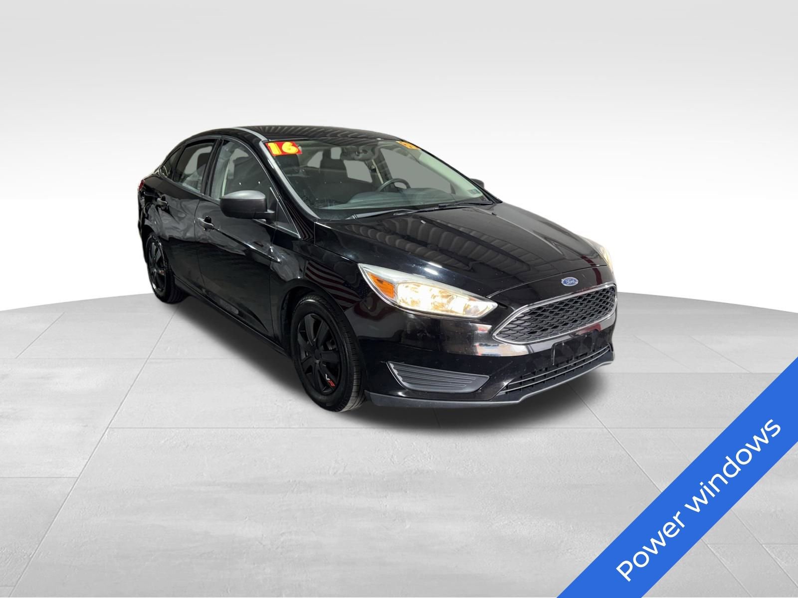 Used 2016 Ford Focus S FWD image 3