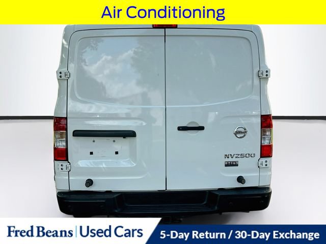 Used 2015 Nissan NV 2500 SV w/ Technology Package RWD image 8