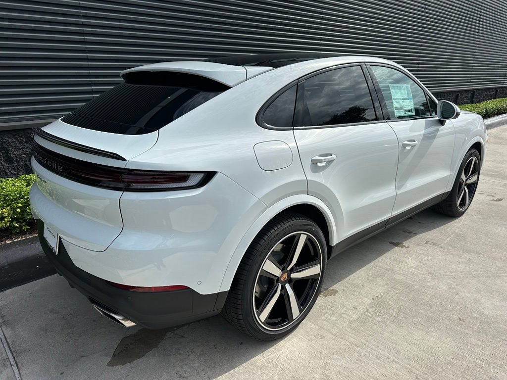 New 2026 Porsche Cayenne Coupe AWD/4WD image 10