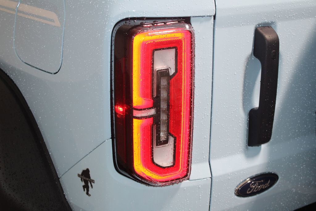 Used 2024 Ford Bronco Heritage Edition image 49