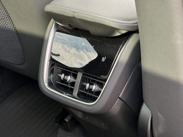 New 2025 Volvo EX90 Ultra image 15