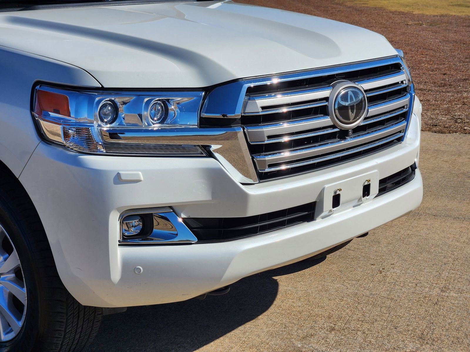 Used 2021 Toyota Land Cruiser image 12