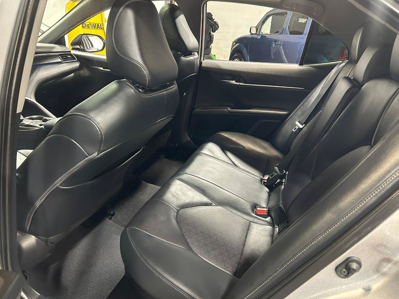Used 2022 Toyota Camry XSE w/ Cold Weather Package FWD image 17