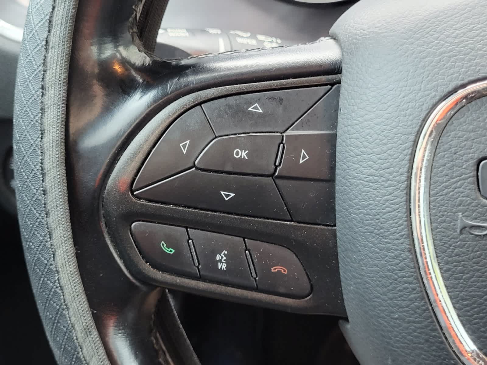 Used 2022 Dodge Charger SXT RWD image 16