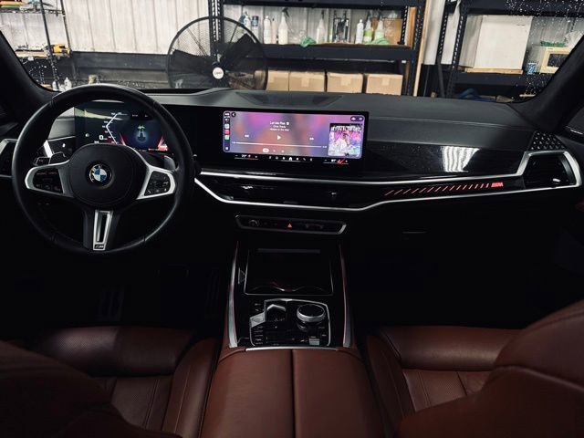 Certified 2025 BMW X7 M60i image 21