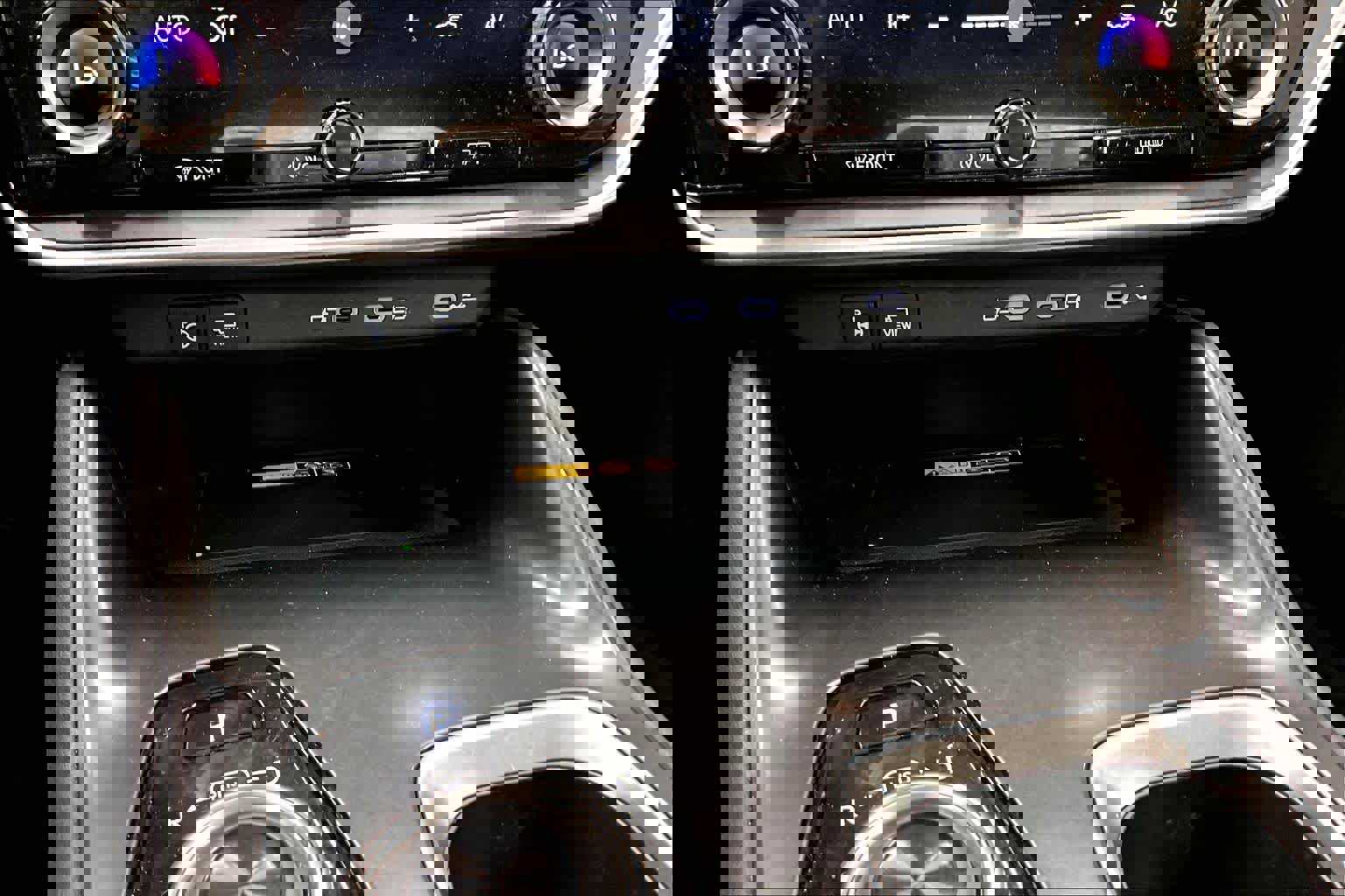 Used 2024 Lexus RZ 300e Premium image 34