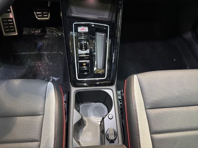 New 2026 Volkswagen GTI SE FWD image 23