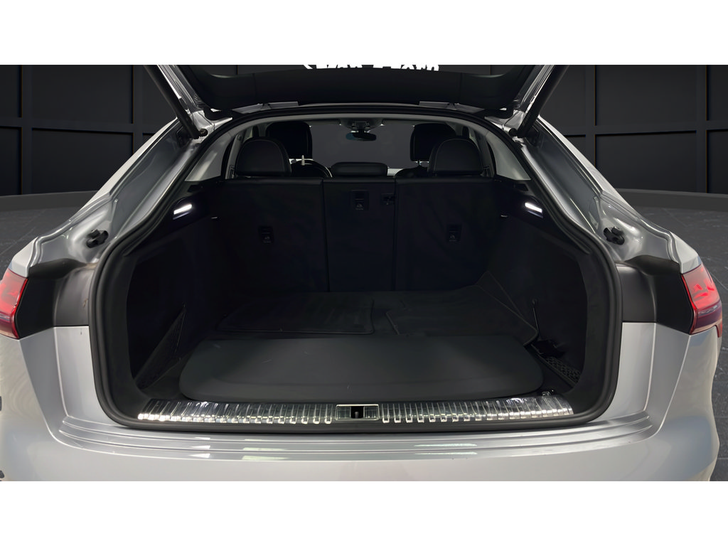 Used 2022 Audi e-tron Prestige w/ Prestige Package AWD/4WD image 24