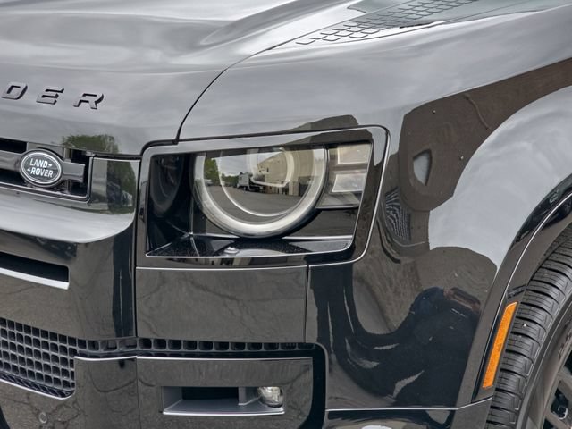 New 2026 Land Rover Defender 110 X-Dynamic SE AWD/4WD image 21