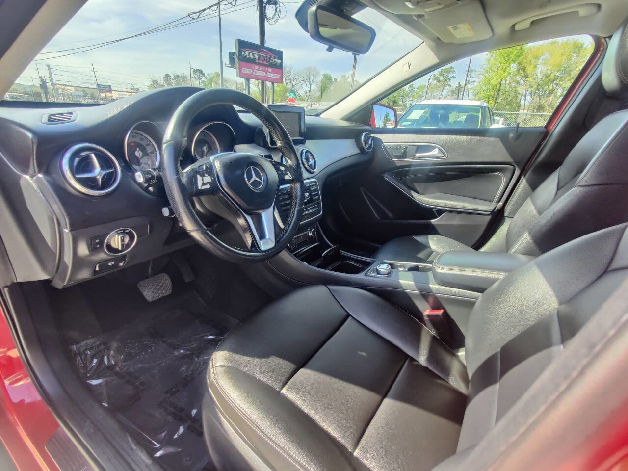 Used 2015 Mercedes-Benz GLA 250 GLA 250 4dr SUV image 18