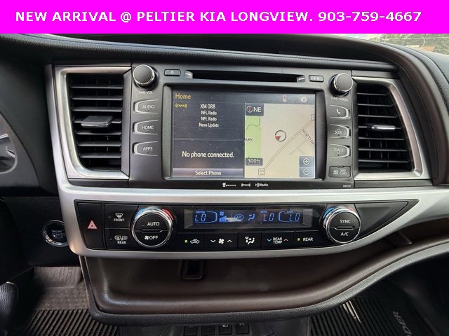 Used 2017 Toyota Highlander XLE image 22