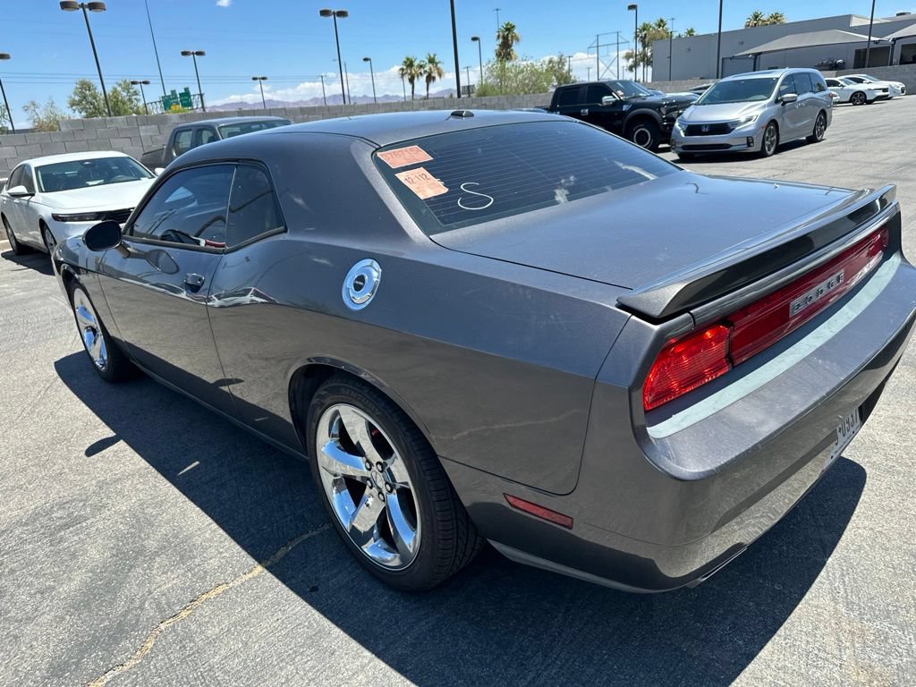 Used 2014 Dodge Challenger R/T w/ Sound Group II RWD image 10