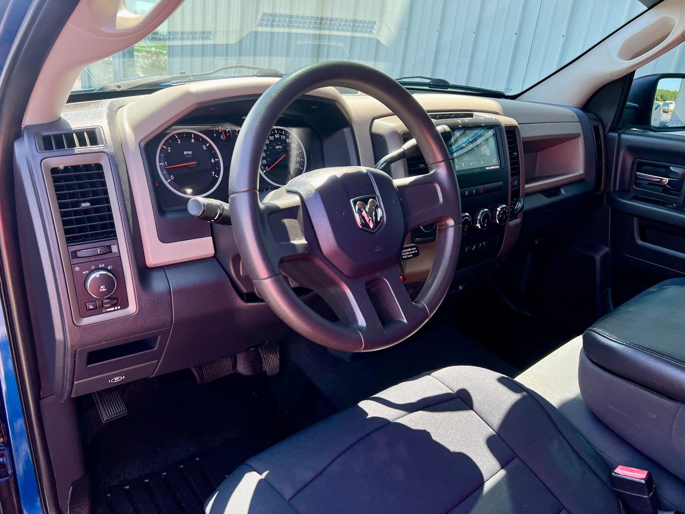 Used 2011 RAM 1500 Express image 23