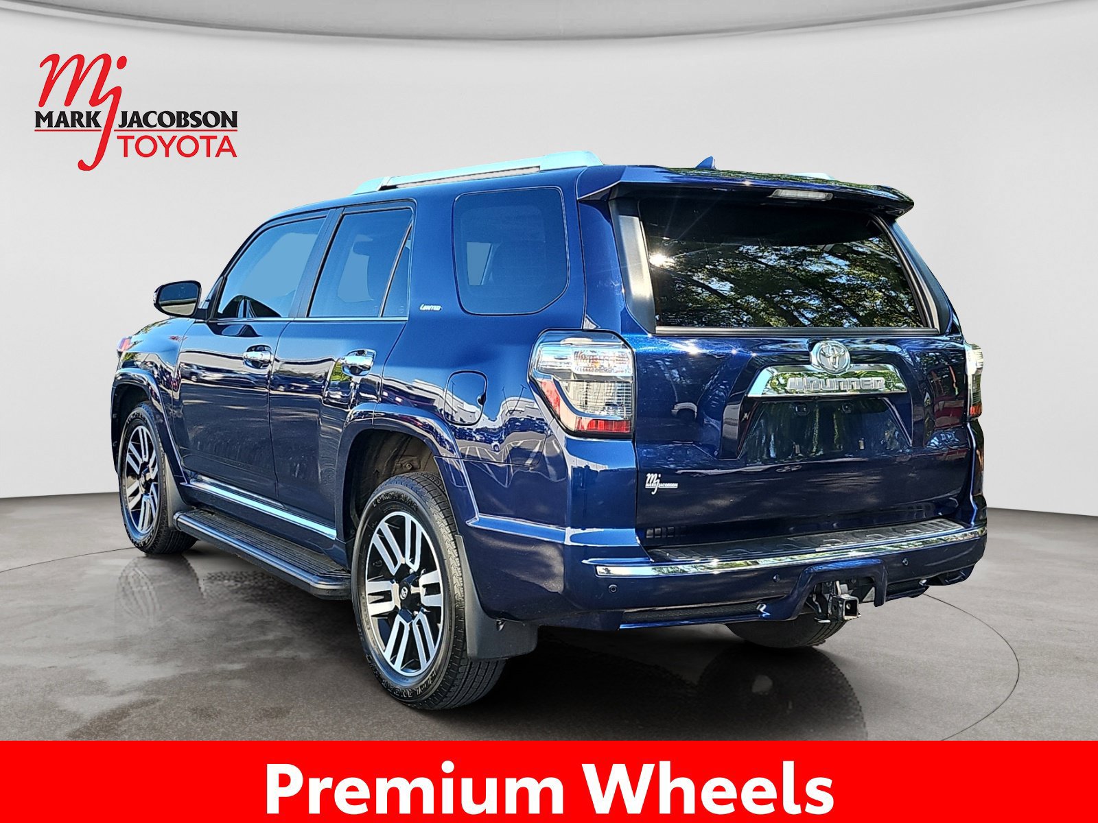 Used 2024 Toyota 4Runner Limited AWD/4WD image 14