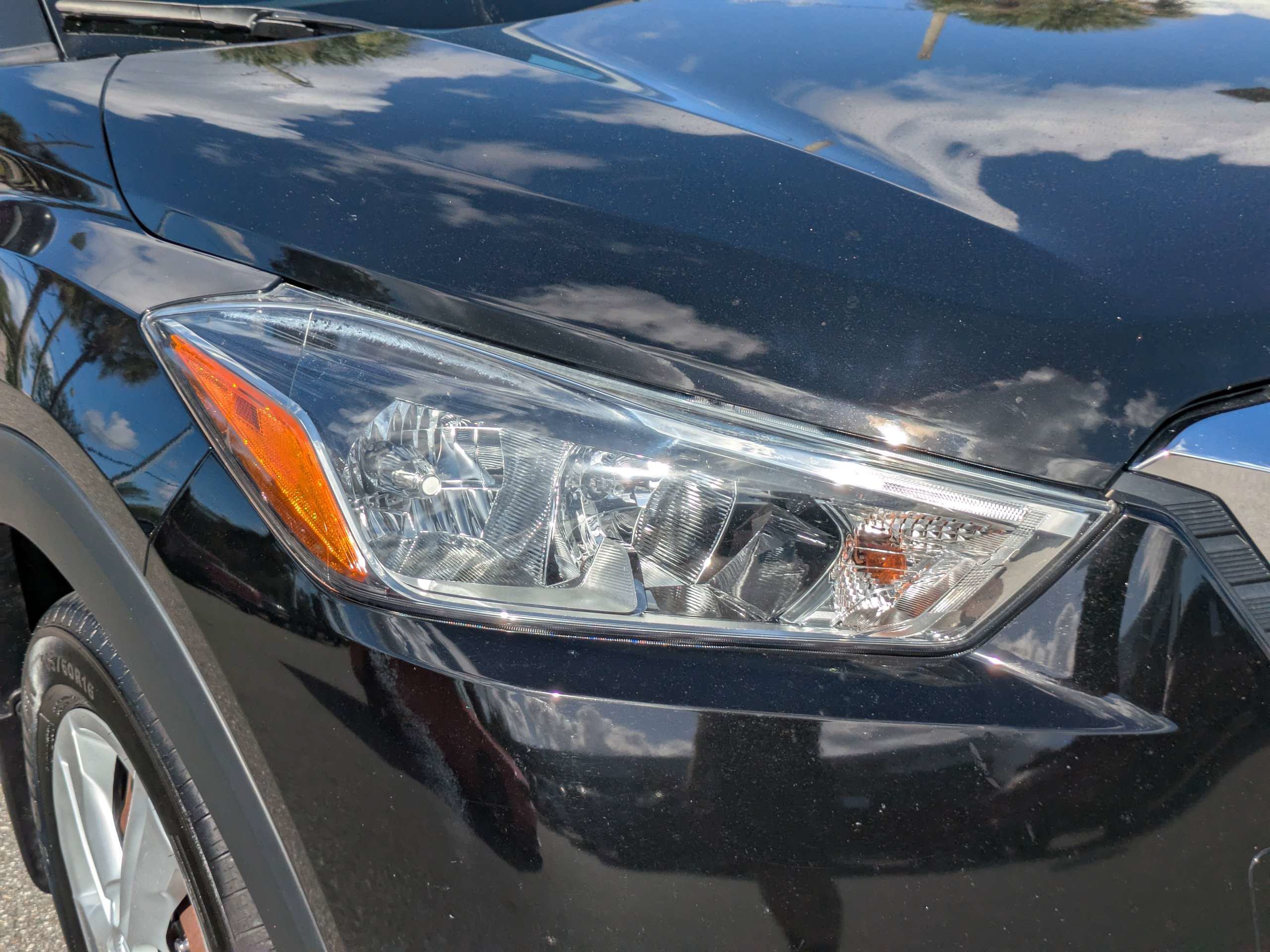 Used 2020 Nissan Kicks S FWD image 10