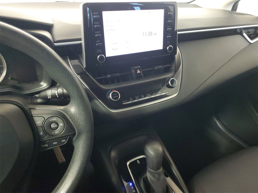 Used 2020 Toyota Corolla LE image 18
