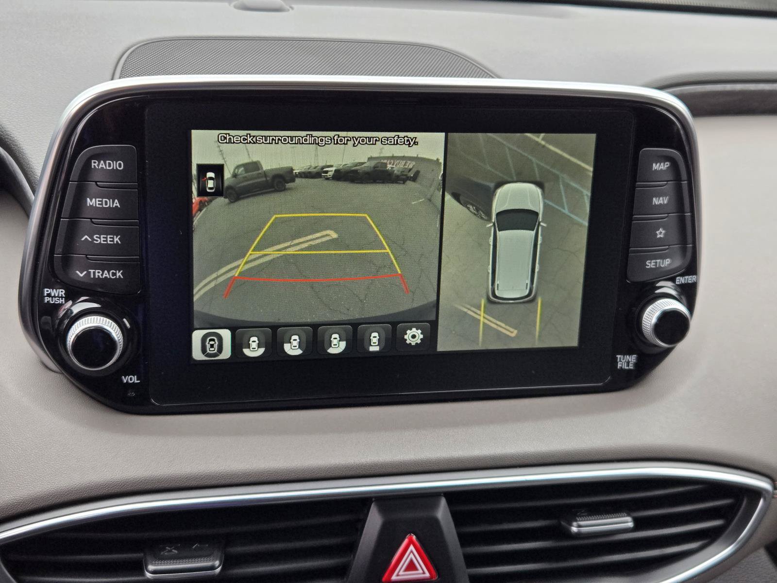 Used 2020 Hyundai Santa Fe Limited FWD image 8