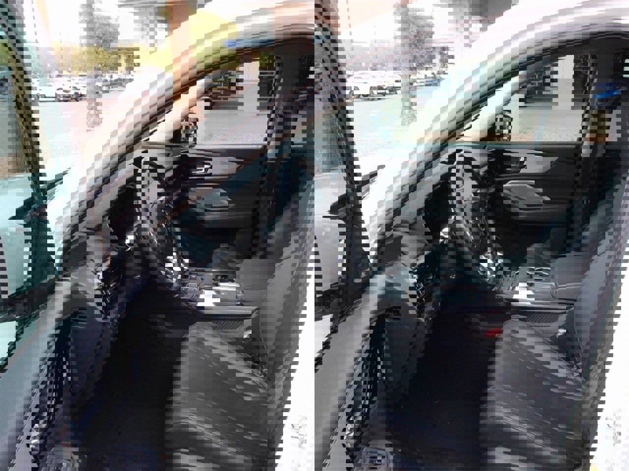 Used 2023 Acura MDX FWD image 10