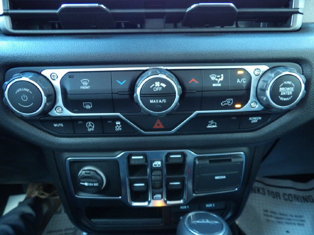 Used 2025 Jeep Gladiator Sport AWD/4WD image 24