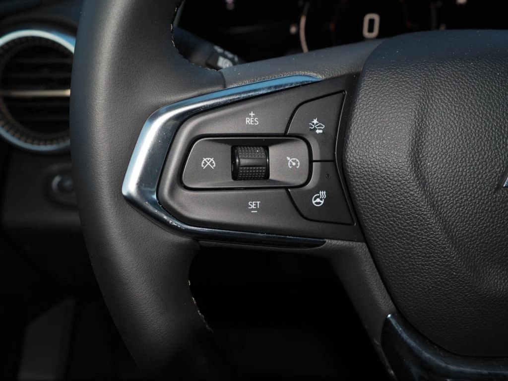 Certified 2024 Chevrolet Trax ACTIV w/ Sunroof Package image 30