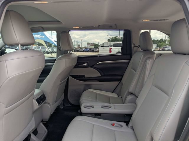 Used 2018 Toyota Highlander Limited FWD image 14