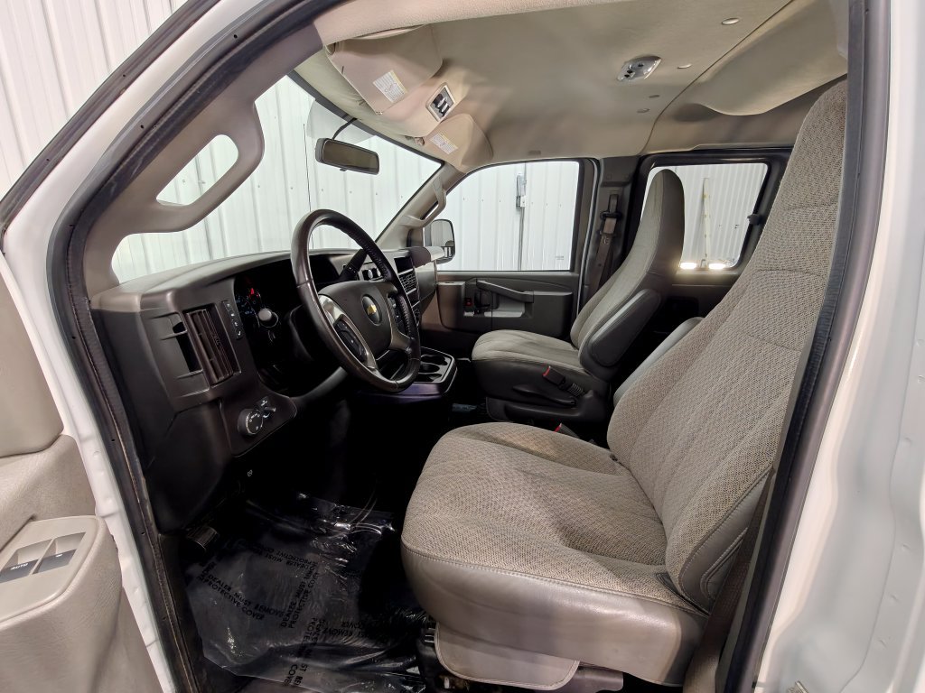 Used 2019 Chevrolet Express 3500 LS RWD image 30
