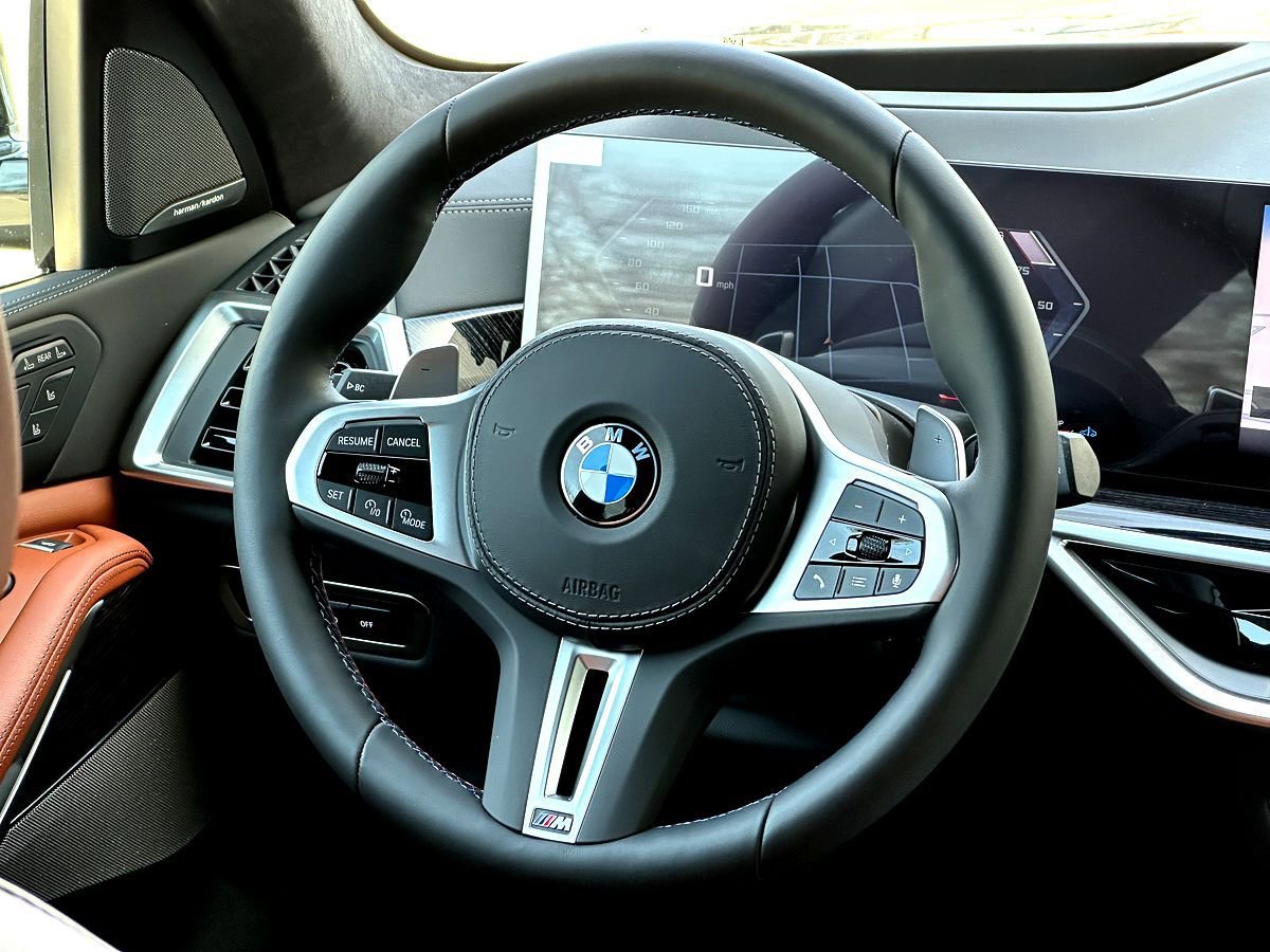 New 2026 BMW X7 M60i image 22