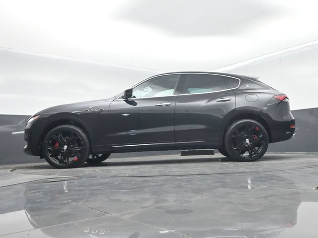 Used 2023 Maserati Levante GT AWD/4WD image 49