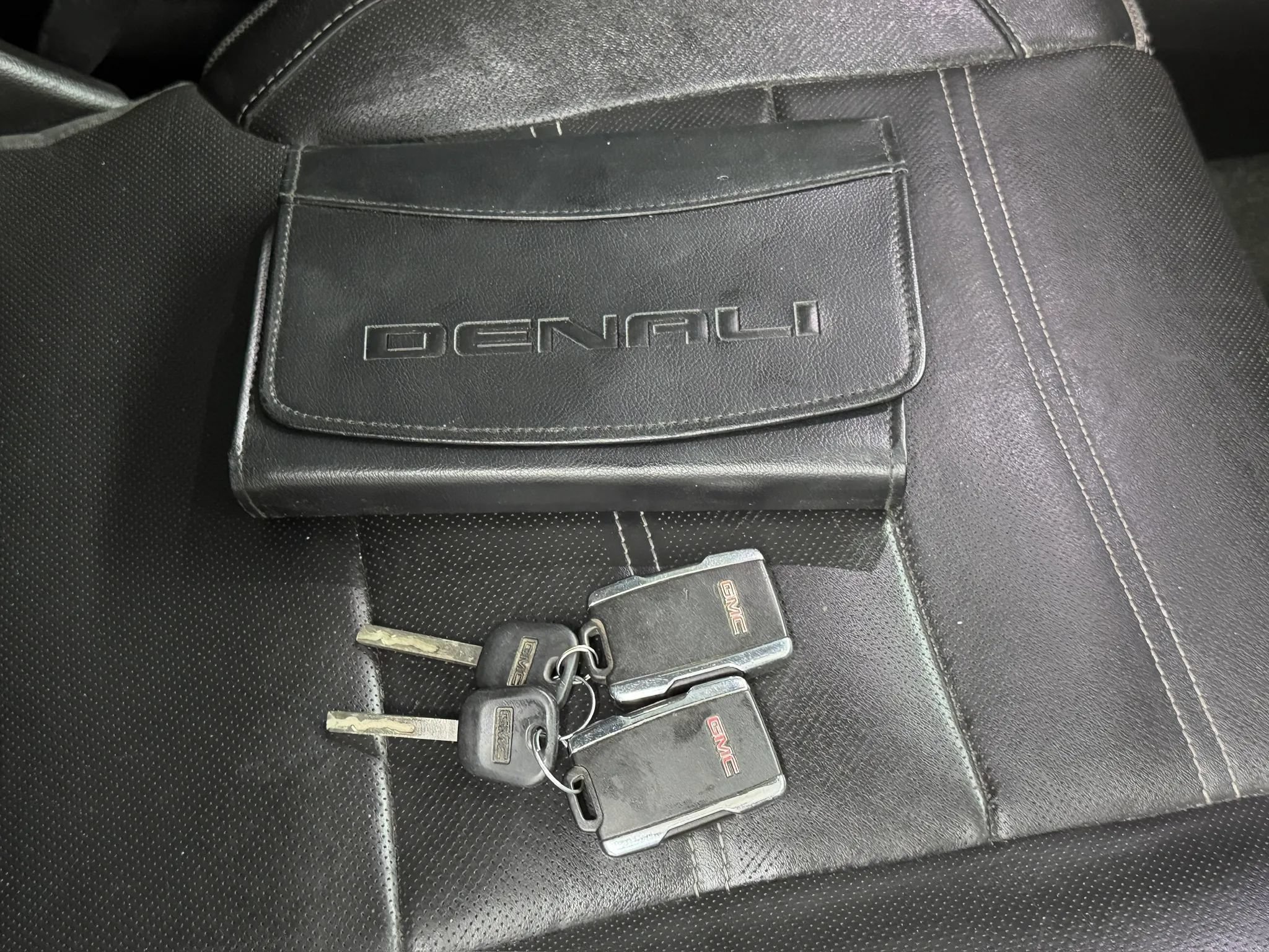 Used 2018 GMC Sierra 2500 Denali w/ Duramax Plus Package AWD/4WD image 73