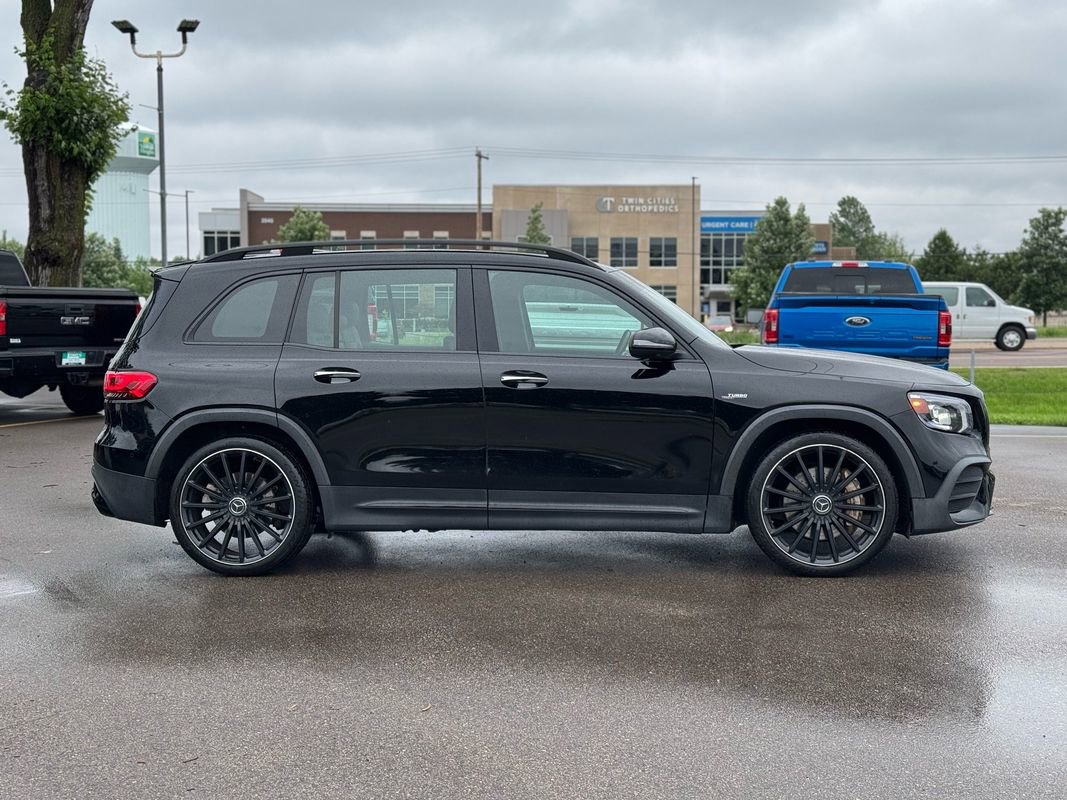 Used 2021 Mercedes-Benz GLB 35 AMG 4MATIC w/ Parking Assistance Package image 9