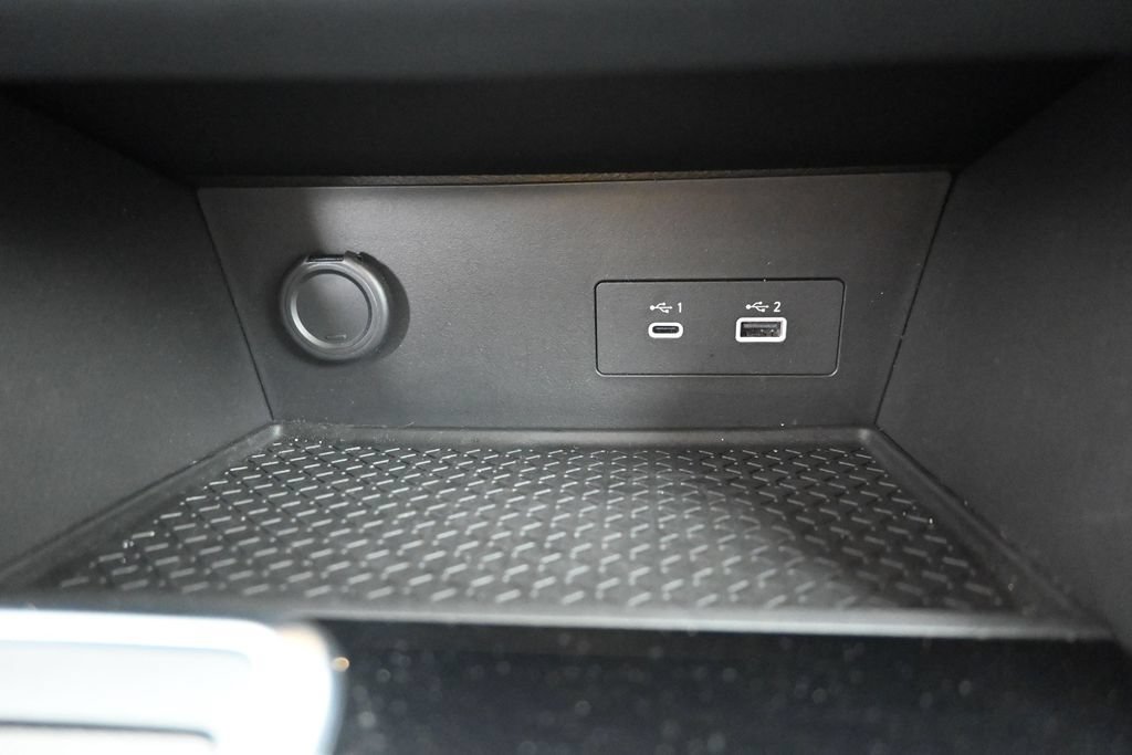 Used 2025 Nissan Pathfinder SV AWD/4WD image 19