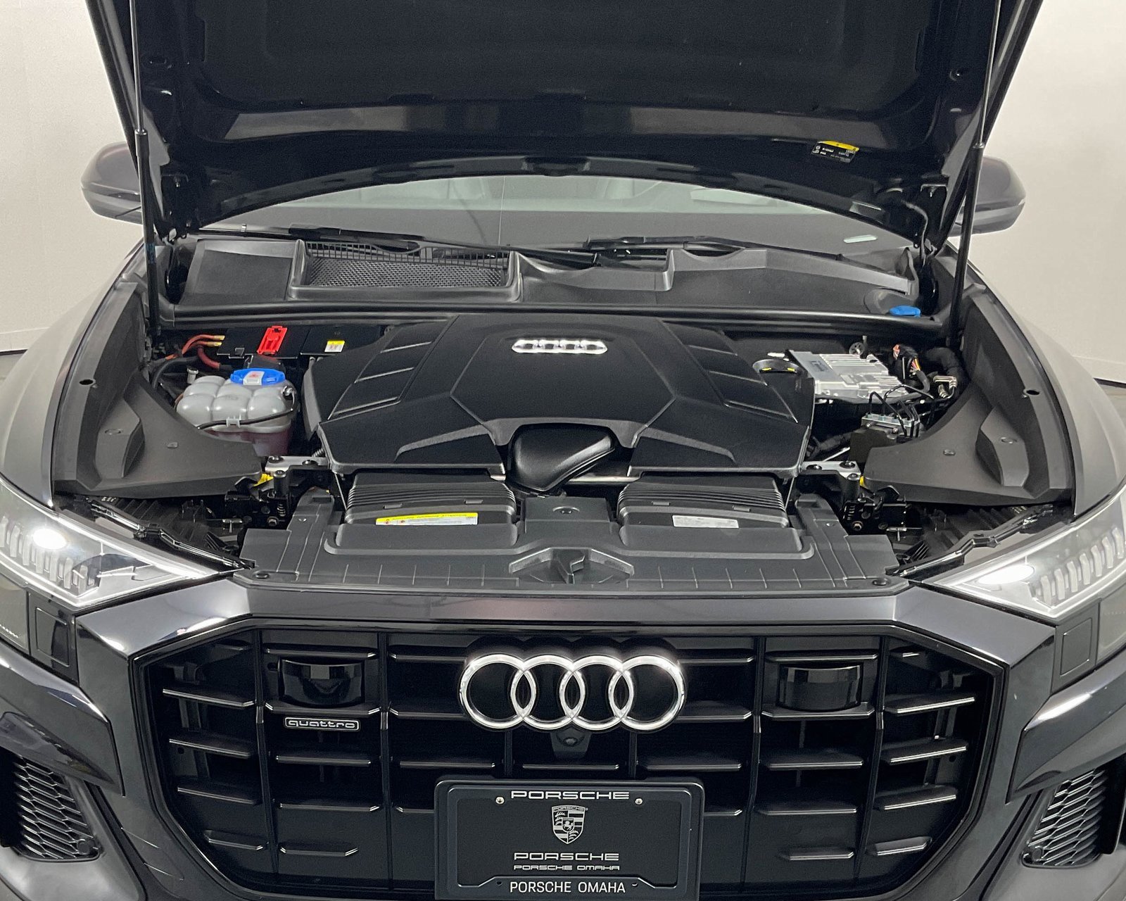 Used 2019 Audi Q8 Prestige image 24