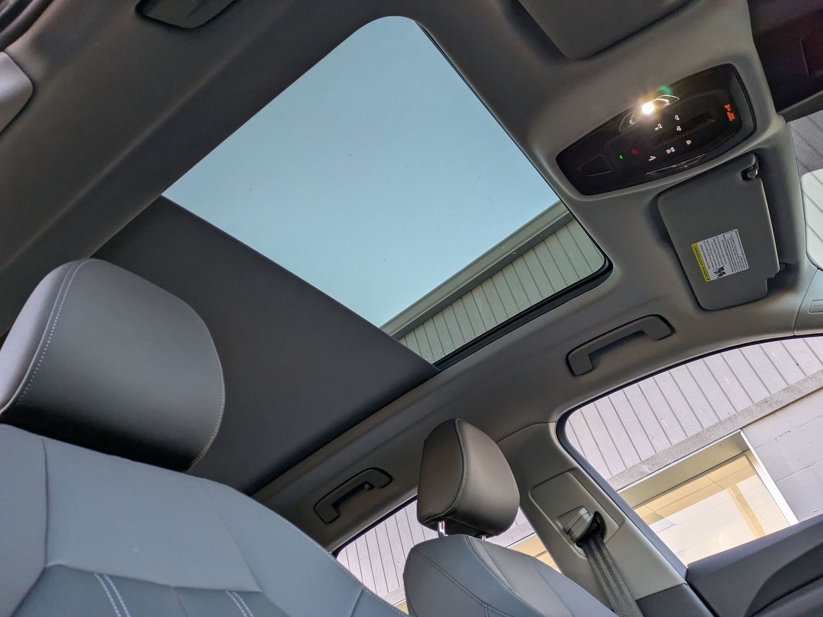 Used 2025 Audi Q5 Premium w/ Convenience Package image 22