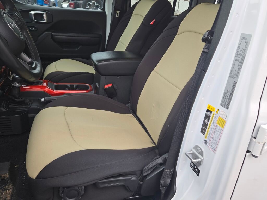 Used 2021 Jeep Gladiator Sport image 18