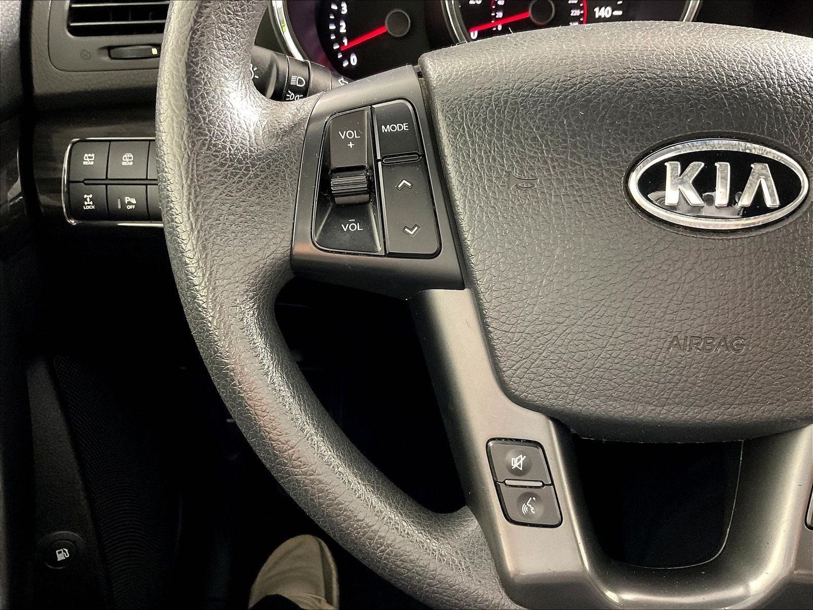 Used 2011 Kia Sorento LX w/ Convenience Pkg AWD/4WD image 12