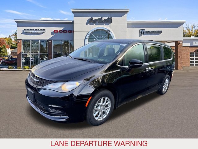 New 2027 Chrysler Pacifica LX FWD image 4