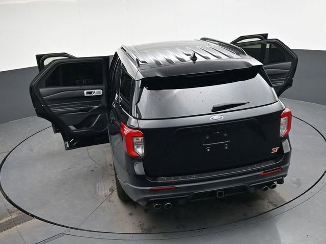 Used 2020 Ford Explorer ST w/ Premium Technology Package image 38