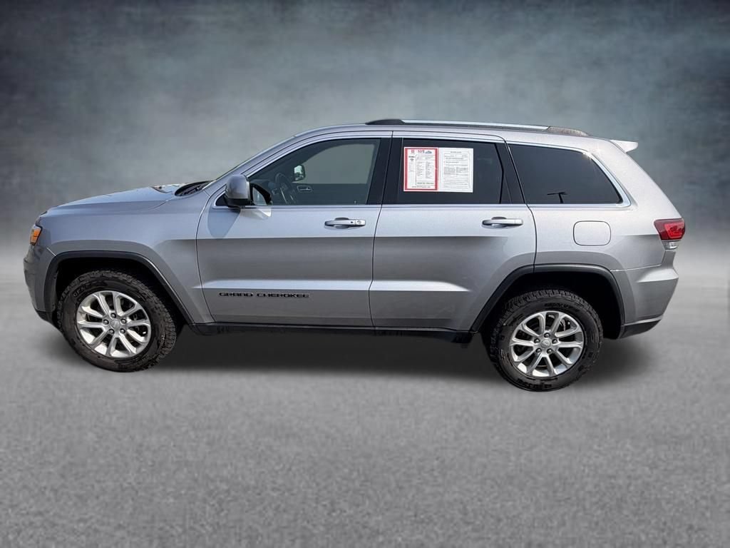 Used 2021 Jeep Grand Cherokee Laredo AWD/4WD image 2
