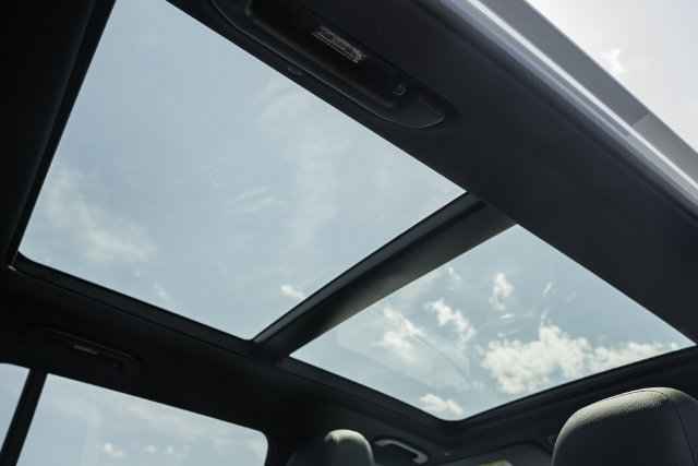 New 2026 Mercedes-Benz GLS 450 4MATIC image 37