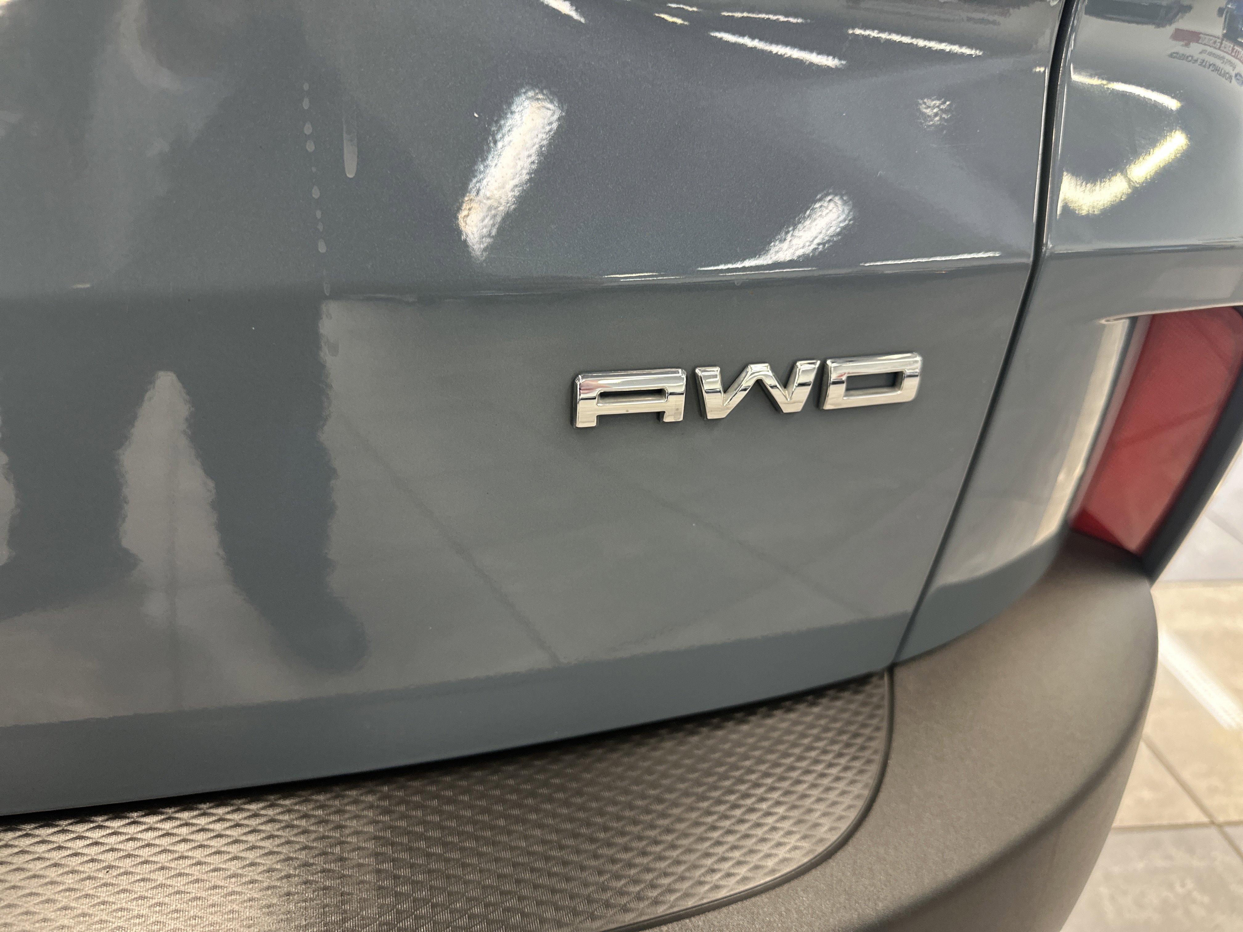 Used 2023 Ford Escape Active image 9