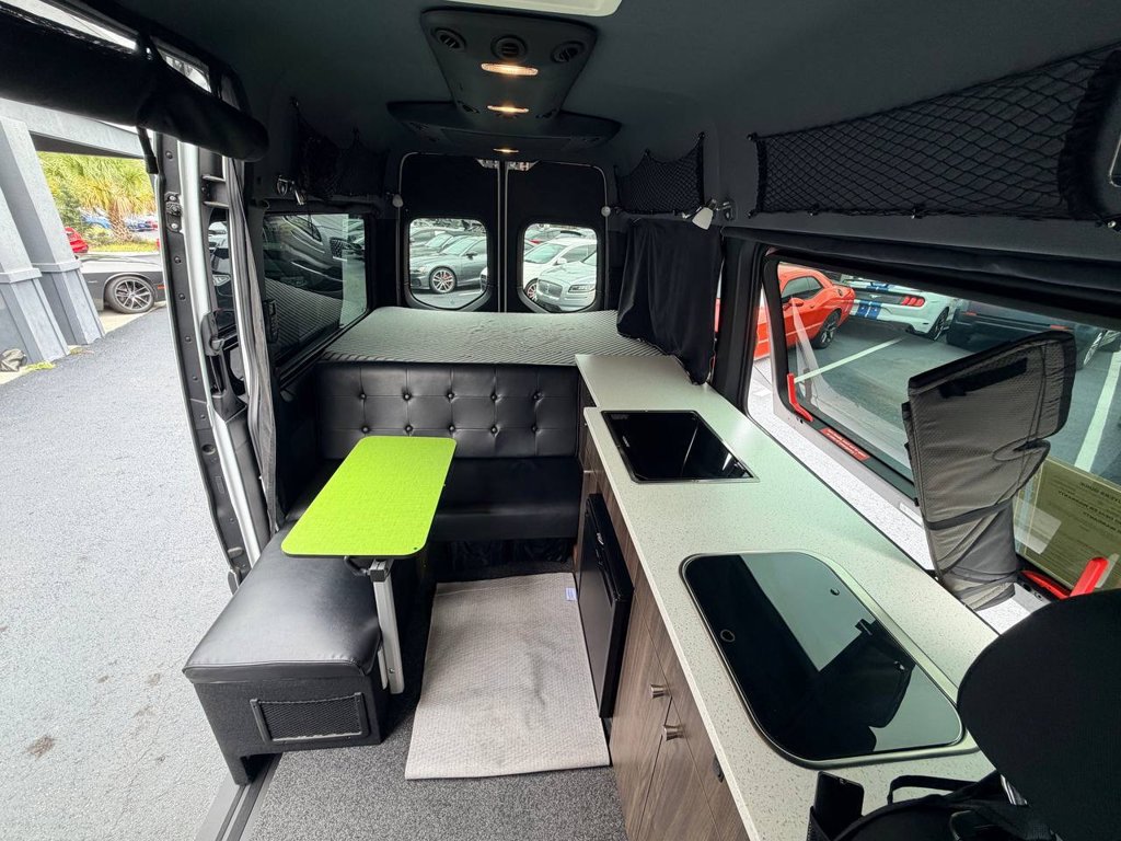 Used 2019 Mercedes-Benz Sprinter 2500 image 35